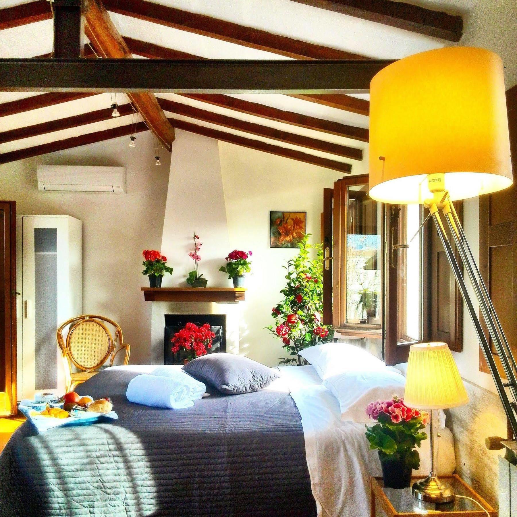 มีอา ปาลาเช Bed & Breakfast ฟลอเรนซ์ ภายนอก รูปภาพ